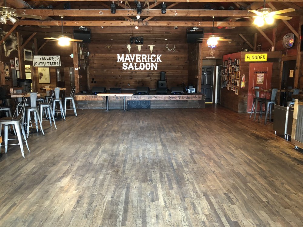 Maverick Saloon in Santa Ynez